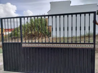 Puerta de garaje metálica