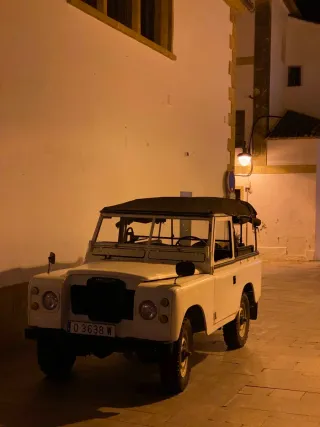 Land Rover Defender 1981