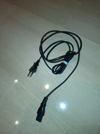 Vendo PlayStation 4 Slim en buen estado