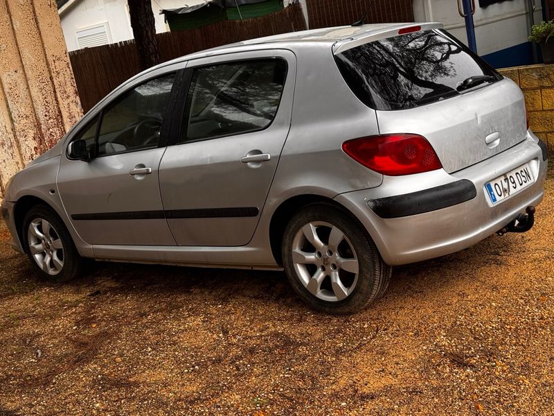 Peugeot 307 2005 - foto 1