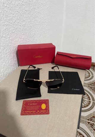 Gafas Cartier Negras y Doradas