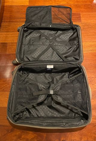 Maleta Samsonite grande 4 ruedas con cerradura.