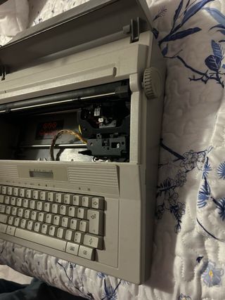 Máquina de escribir GISPERT TW91