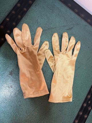 Guanti eleganti color oro