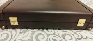 Antiguos maletines de piel