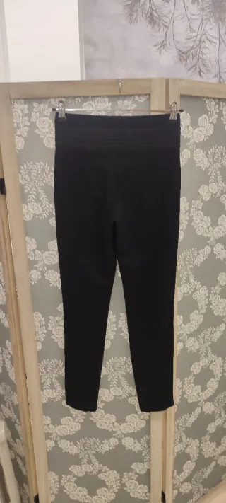Pantalón pitillo Zara Invierno Talla M