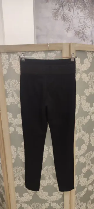 Pantalón pitillo Zara Invierno Talla M