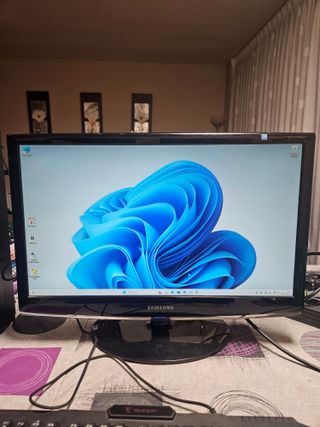 Monitor Samsung SyncMaster 2333HD 23 LCD