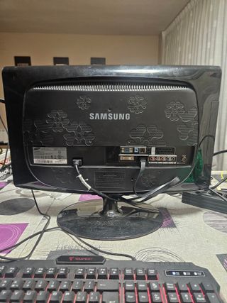 Monitor Samsung SyncMaster 2333HD 23 LCD