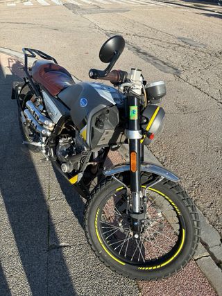 Mondial HPS 125 - Gris/Amarillo