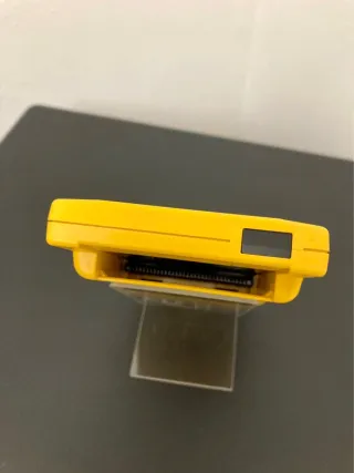 Nintendo Game Boy Color Amarilla