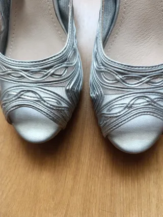Zapatos de fiesta plateados talla 38