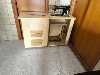 Máquina de coser antigua Hexagon