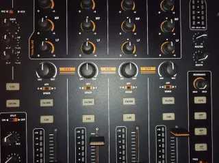 Allen & Heath Xone:43C Mezclador DJ