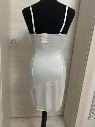 Sottoveste bianca con pizzo