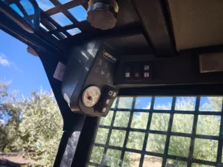 Minicargadora Caterpillar 277B