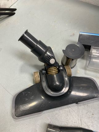 Aspiradora Black+Decker Escoba 2en1