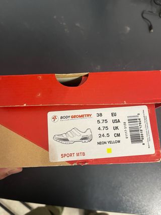 Zapatillas Specialized BTT Neón Talla 38