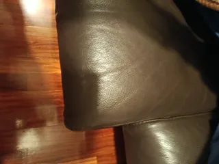 Sofá chaise longue de piel negro