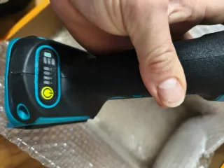 Amoladora radial Makita a batería