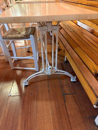 Lote mesas y sillas restaurante