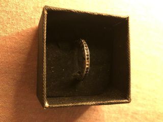 Anillo Guess Acero con Piedras Swarovski