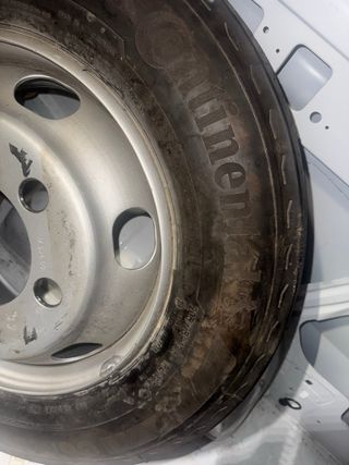 Continental Hybrid LS3 Camión Llanta