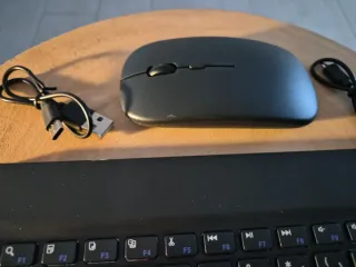 Teclado y Ratón Inalámbricos Negros