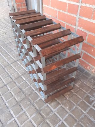 Botellero 24 botellas madera y metal