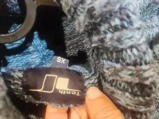 Lote 4 jerseys cuello alto