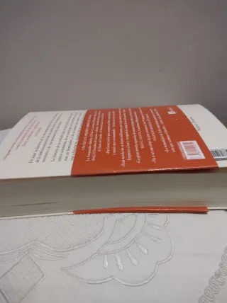 La península de las casas vacías de David Uclés