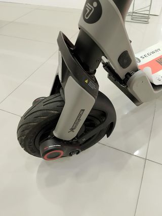 PATINETE ELECTRICO SEGWAY NINEBOT E3 + CAJA