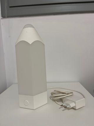 Lámpara mesita de noche Ikea