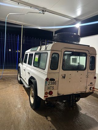 Land Rover Defender 2013