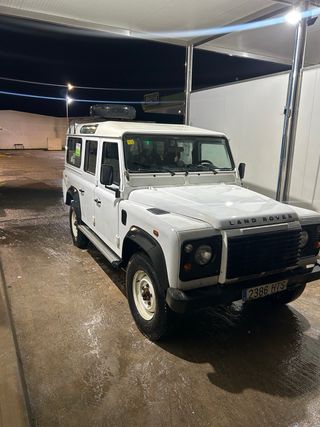 Land Rover Defender 2013