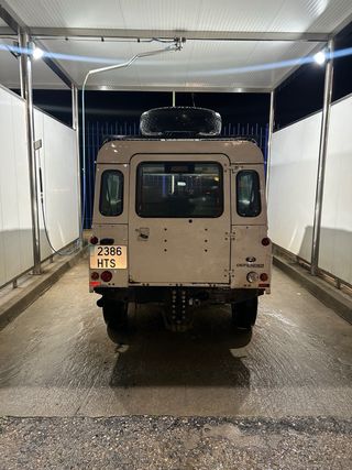 Land Rover Defender 2013