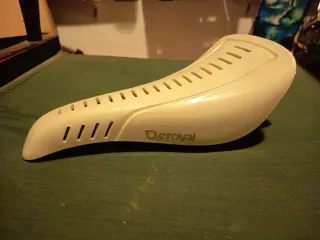 Sillín BMX Aeroyal Blanco(con nuez SR)