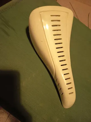 Sillín BMX Aeroyal Blanco(con nuez SR)