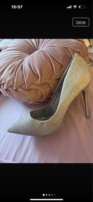 Tacones plateados talla 40