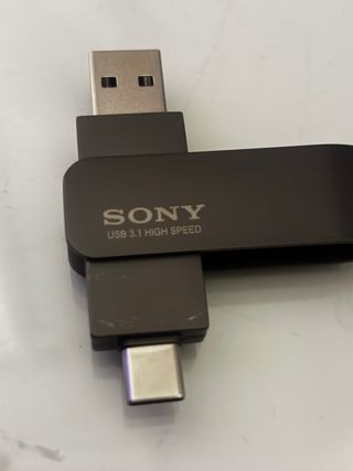 Memoria USB-C Sony 1TB