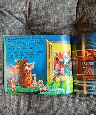 3 libros inglés: Hamish the.., Nessie.. & Way of..