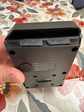 Soporte móvil carga inalámbrica BMW