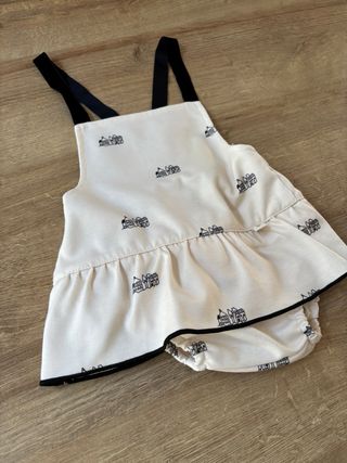 Ranita Pilar Batanero 2 años tirantes de casitas