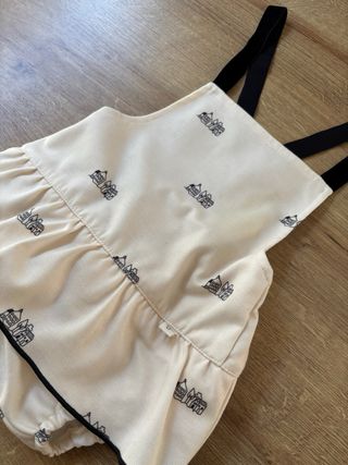 Ranita Pilar Batanero 2 años tirantes de casitas