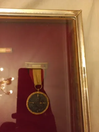 Antiguo Conjunto de 3 condecoraciones militares