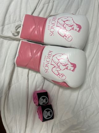 Guantes de Boxeo KRONOS Rosa y Blanco