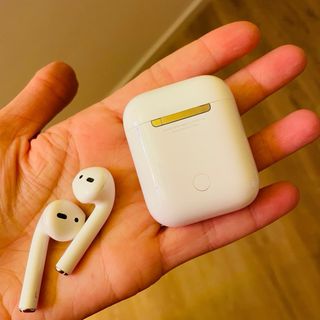 Airpods 1ª Gen Apple Blancos