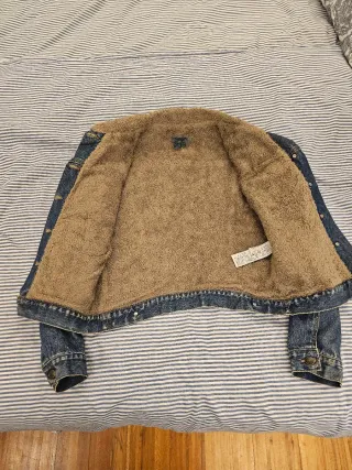 Cazadora vaquera Trafaluc forrada de Zara