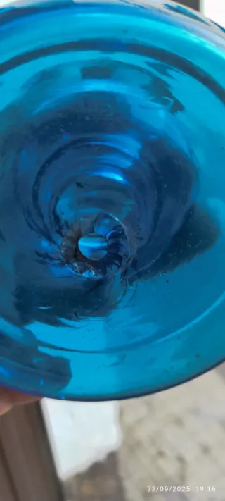 Lámpara de aceite antigua de cristal