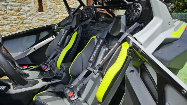 Polaris  RZR Turbo R 2024